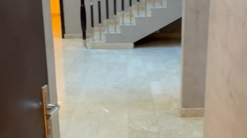 فيلا 305 متر حي النميص